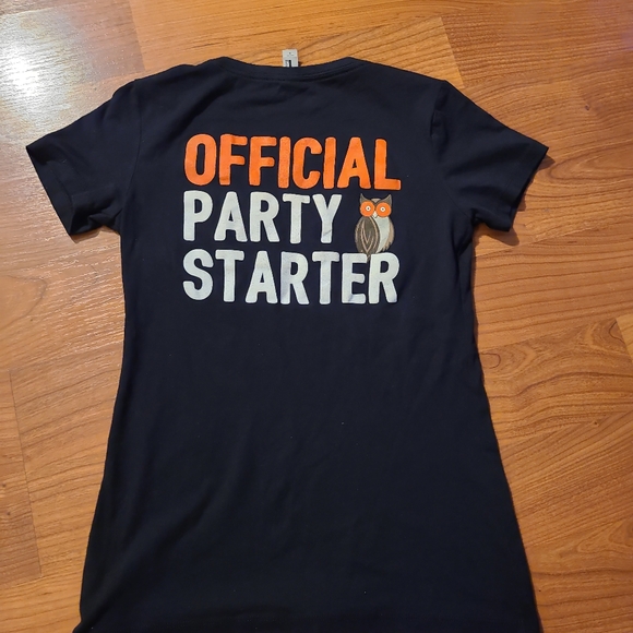 Hooter's black short sleeve t-shirt - Picture 11 of 11